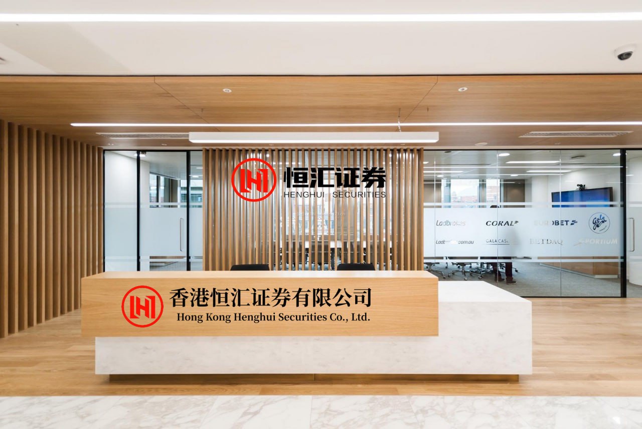金富宝 特朗普罕见点名: 中国是美国敌人! 我方驳斥: 无中生有、无稽之谈